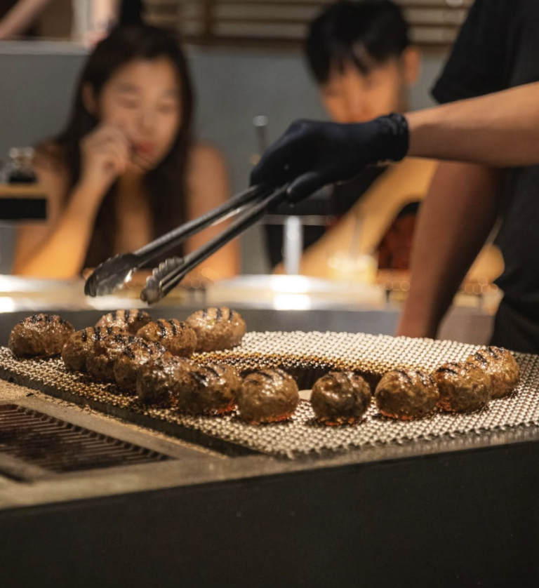 Image of Hikiniku To Come in Singapore