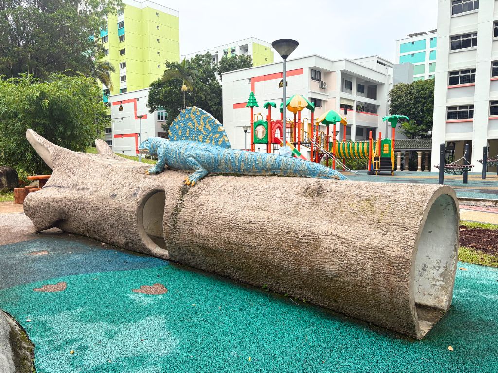Image of tunnel at Fu Shan Garden