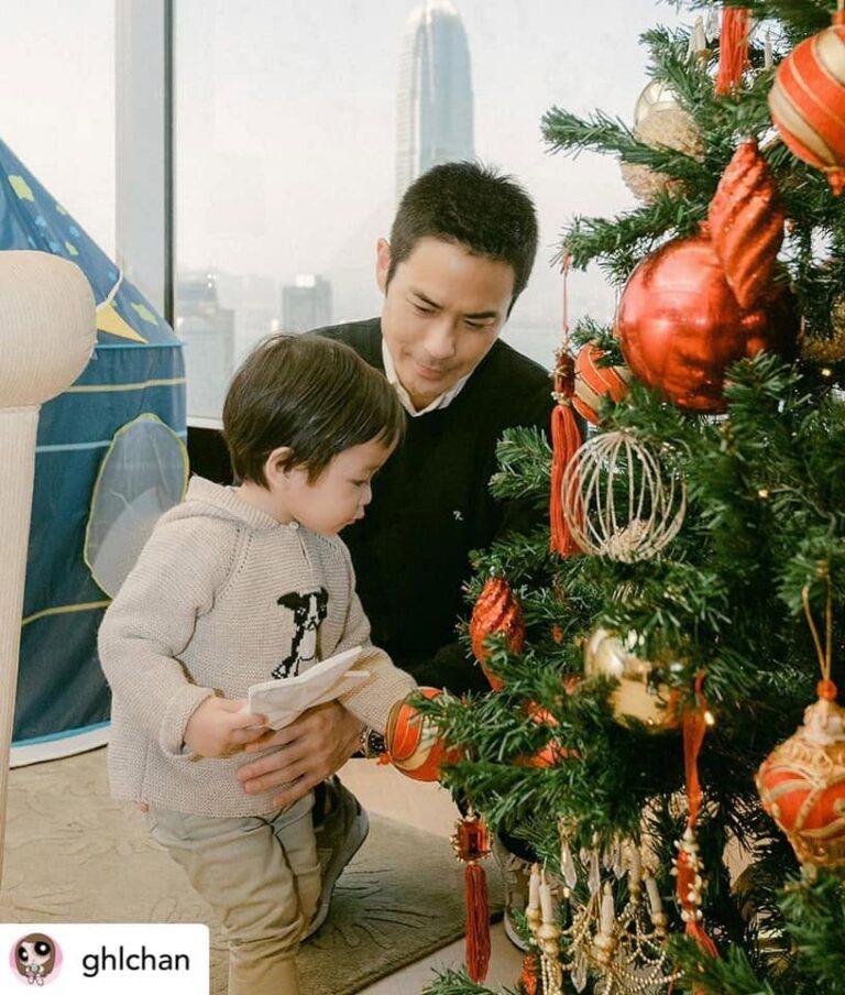 Best Hong Kong Photographers For The Perfect Christmas Cards!