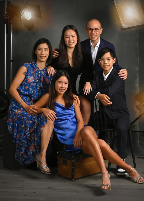 Best Hong Kong Photographers For The Perfect Christmas Cards!