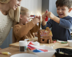 winter christmas holiday camps for children teens and toddlers in hong kong: arts and crafts, science, drama, STEM, sports, multi-activity