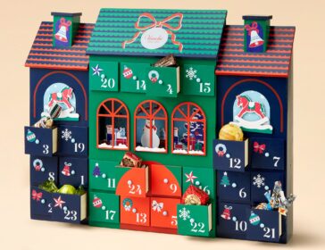 where to buy advent calendars in hong kong in-store and online. venchi wooden advent calendar